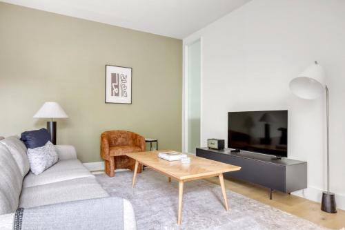 Φωτογραφία από το άλμπουμ του BK Heights 2BR w WD Elevator nr Promenade NYC-910 στο Μπρούκλιν