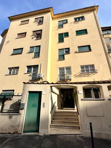 1512 Apartment