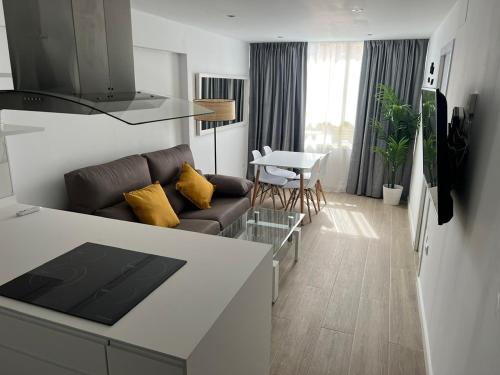 Moderno Apartamento con Piscina y Bicicletas Gratis