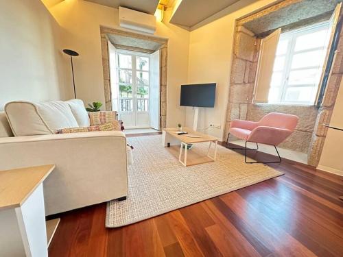 Casa del Tratado 1 by YBH