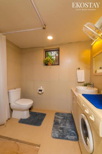 Bilik mandi di EKOSTAY - Copacabana Villa