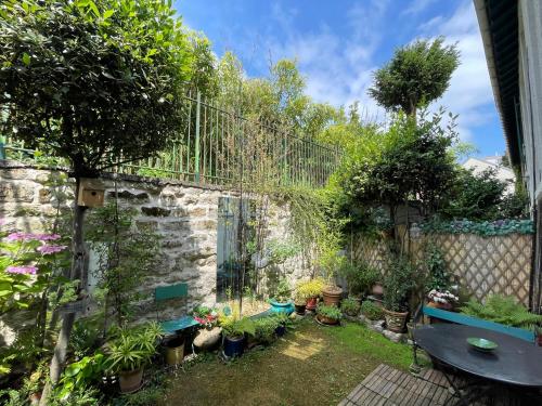 Fotografia z galérie ubytovania Artist House ; private courtyard, Paris center v Paríži