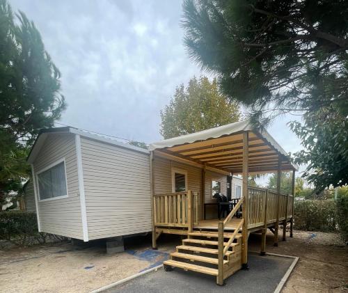Photo de la galerie de l'établissement Mobil Home Palmiers 1, à Valras-Plage