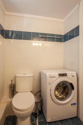 Gallery image of Aris Luxury Apartments in Pefkohori