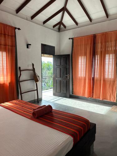 Postel nebo postele na pokoji v ubytování One Bhakthi