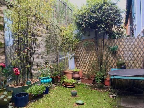Fotografia z galérie ubytovania Artist House ; private courtyard, Paris center v Paríži