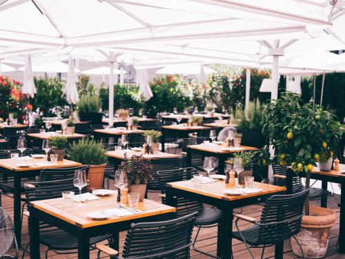 artHotel Blaue Gansにあるレストランまたは飲食店