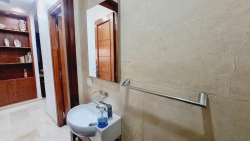 Koupelna v ubytování Happy Family Stay with Garden View Casablanca