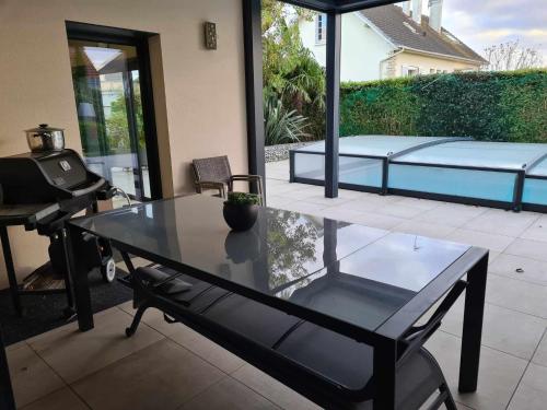 Galeri foto Chambres d'hôte dans une maison, Piscine, 5 minutes à pieds de la mer di Saint-Aubin-sur-Mer