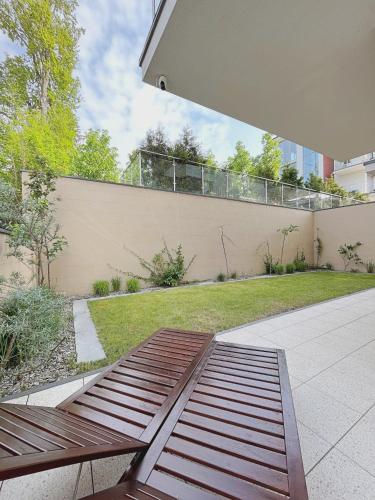 Rewal - 6 Person - Premium Baltic Apartment with Garden