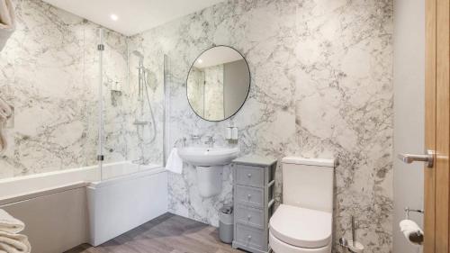 Un baño de The Greenhead Hotel