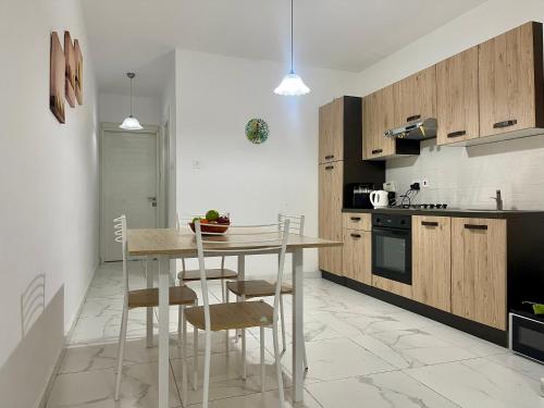 2 Bedroom apartment close to the beach
