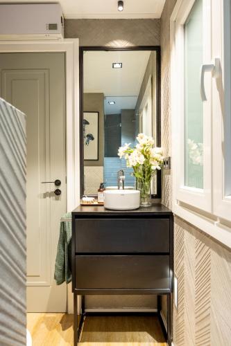 Edmond Vibes Puerta del Sol Suites photo 36