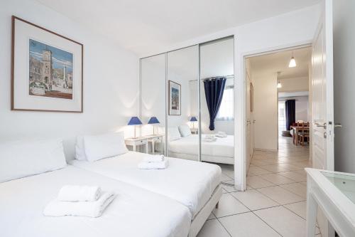 NEW 2 bed apt in Antibes, 5 min walk to the Beach