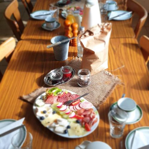 Φαγητό σε αυτό το ξενοδοχείο ή κάπου εκεί κοντά