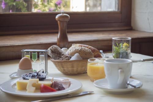 
Frühstücksoptionen für Gäste der Unterkunft Hotel Waldhaus
