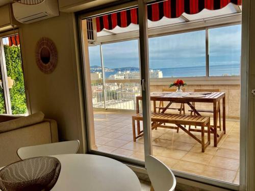 Superbe appartement vue sur mer Nice