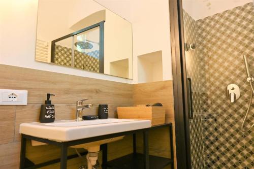 Kúpeľňa v ubytovaní Bergamo tra alta e bassa: ST apartments
