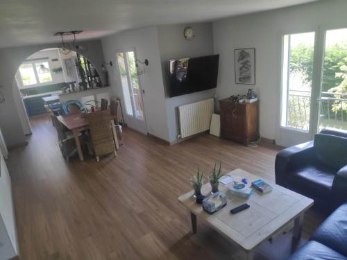 Vaste maison de charme a proximité de Versailles et Paris ouest