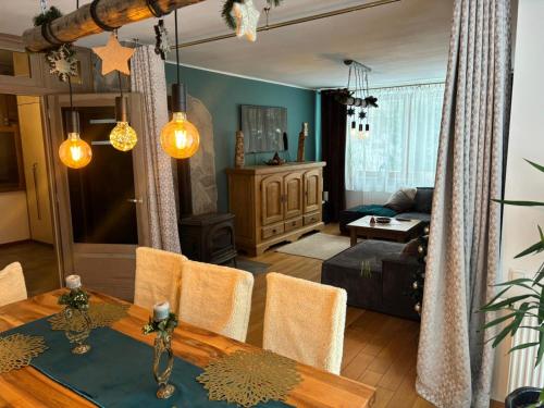 Posteľ alebo postele v izbe v ubytovaní Apartamenty Lux Willa Juras