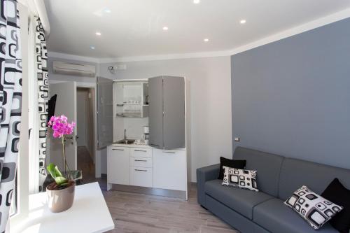 Kuchyň nebo kuchyňský kout v ubytování Amalfi Apartments Design centro storico