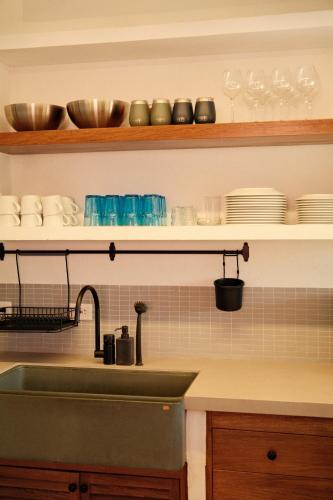 Cucina o angolo cottura di Seaflower Boutique lodge