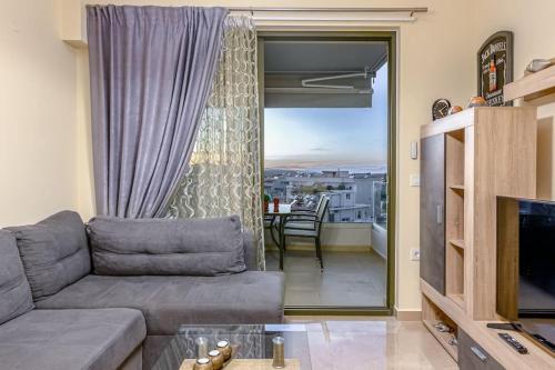 Nikolas City Home