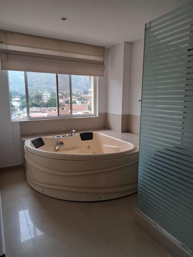 Gallery image of AW Hotel Chipichape Urban La Campiña in Cali