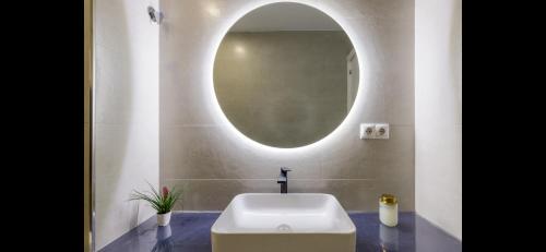 Vonios kambarys apgyvendinimo įstaigoje Picasso 2 Luxury