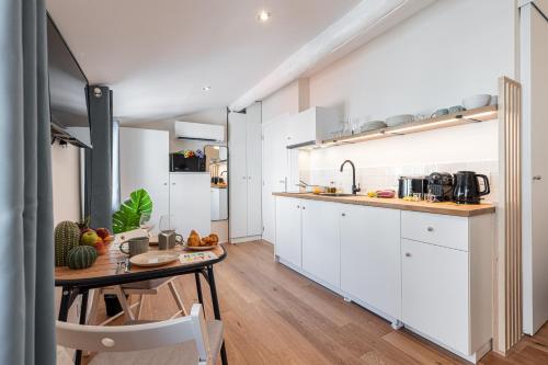 FEEL HOME - COLLET
