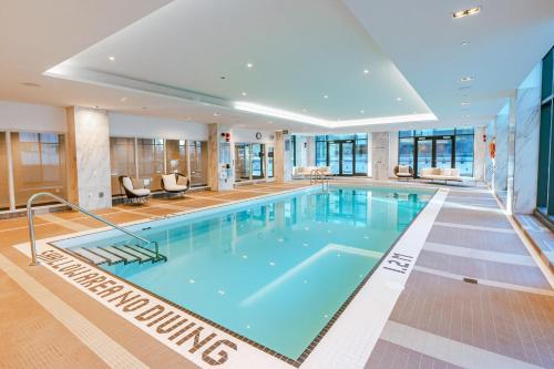 Sutton Place Hotel Toronto Image