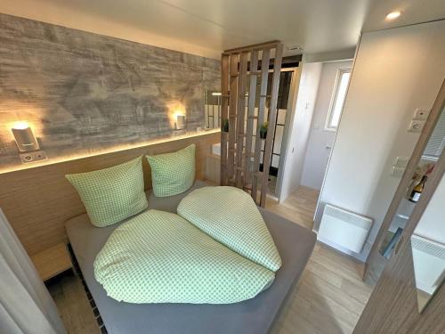 Katil atau katil-katil dalam bilik di Tiny House, Neunburg vorm Wald