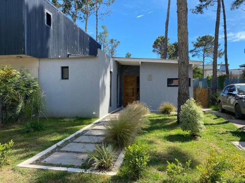 Casa en Pinamar Frente al Bosque