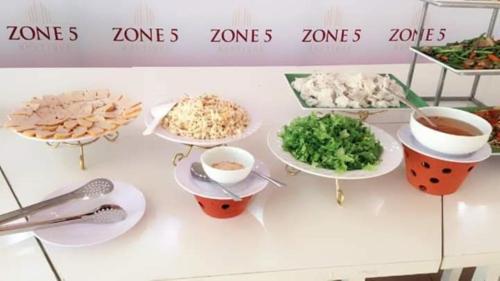 Đồ ăn tại/gần khách sạn