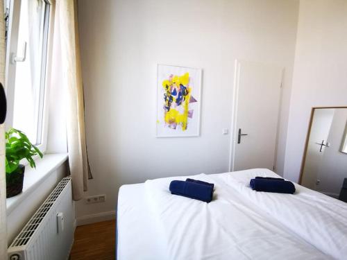 SC 07 by ROCKCHAIR Apartments l SUPERHOST Status l 2,5 Bedrooms Boxspringbeds Balcony Elevator welcomes you! photo 13