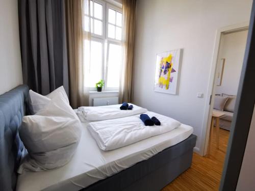 SC 07 by ROCKCHAIR Apartments l SUPERHOST Status l 2,5 Bedrooms Boxspringbeds Balcony Elevator welcomes you! photo 23