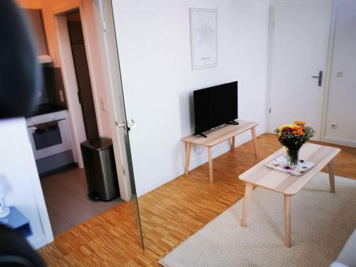 SC 07 by ROCKCHAIR Apartments l SUPERHOST Status l 2,5 Bedrooms Boxspringbeds Balcony Elevator welcomes you! photo 25