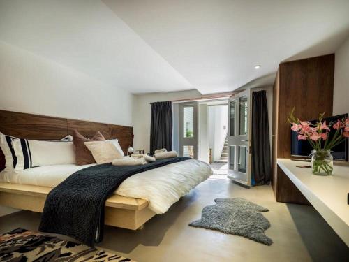 Ένα ή περισσότερα κρεβάτια σε δωμάτιο στο Montys Accommodation