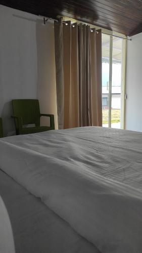 Кровать или кровати в номере The Himaya's resort
