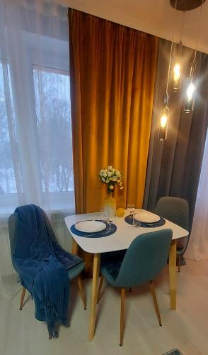 Posezení v ubytování Romantic Flat near Fama Bus Station