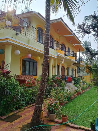 Zahrada ubytování FLOBESTIAN BEACH VILLA CANDOLIM BEACH
