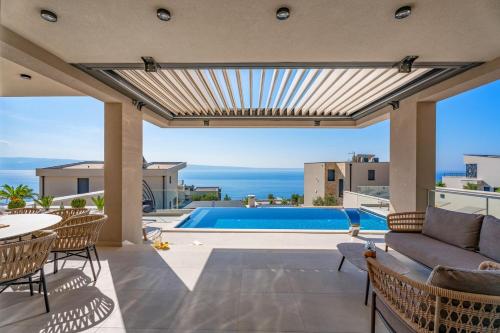 Luxury 5-bedroom villa Princess Korina with heated pool, pool table, sauna, a hot-tub