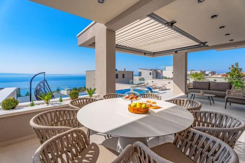 Luxury 5-bedroom villa Princess Korina with heated pool, pool table, sauna, a hot-tub