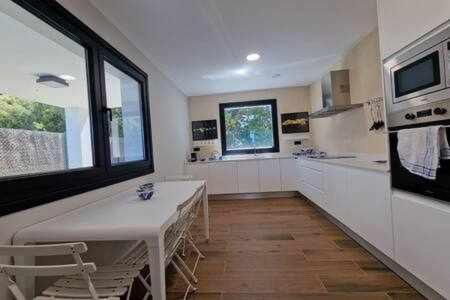 Dapur atau dapur kecil di Chalet La Raizona VV2209AS Selnatur