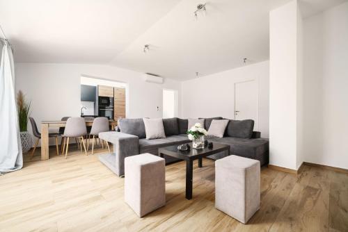 Mango Tourist Apartment