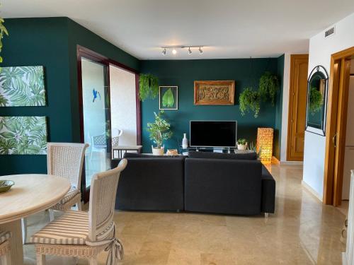 TV a/nebo společenská místnost v ubytování Charm Apartment 90m2