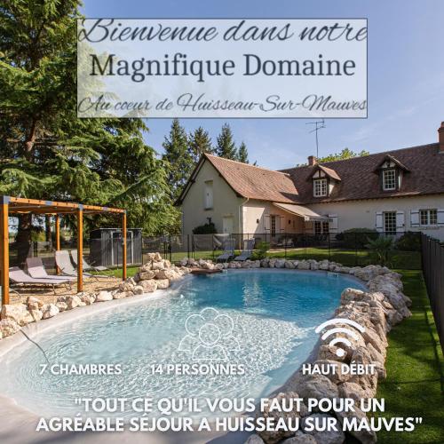 une publicité dans un magazine pour une maison avec piscine dans l'établissement Le Domaine de Baracas - Le Grand Gîte 4 étoiles - piscine-billard-baby-foot-cheminée - 14 personnes, à Huisseau-sur-Mauves