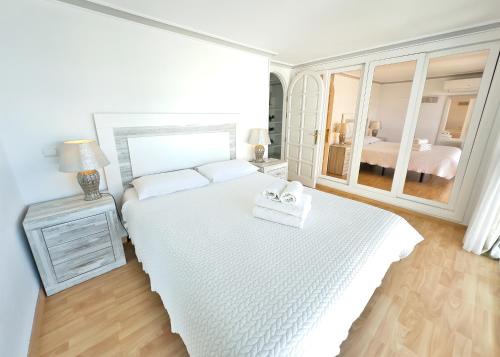 Skol 508 West Facing Duplex Apartment with Amazing Sea Views