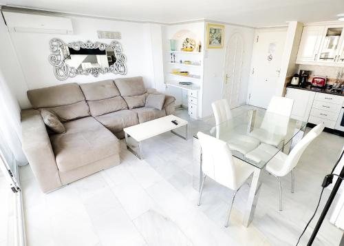 Skol 508 West Facing Duplex Apartment with Amazing Sea Views