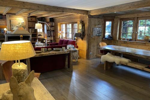 Large ski nest with garden